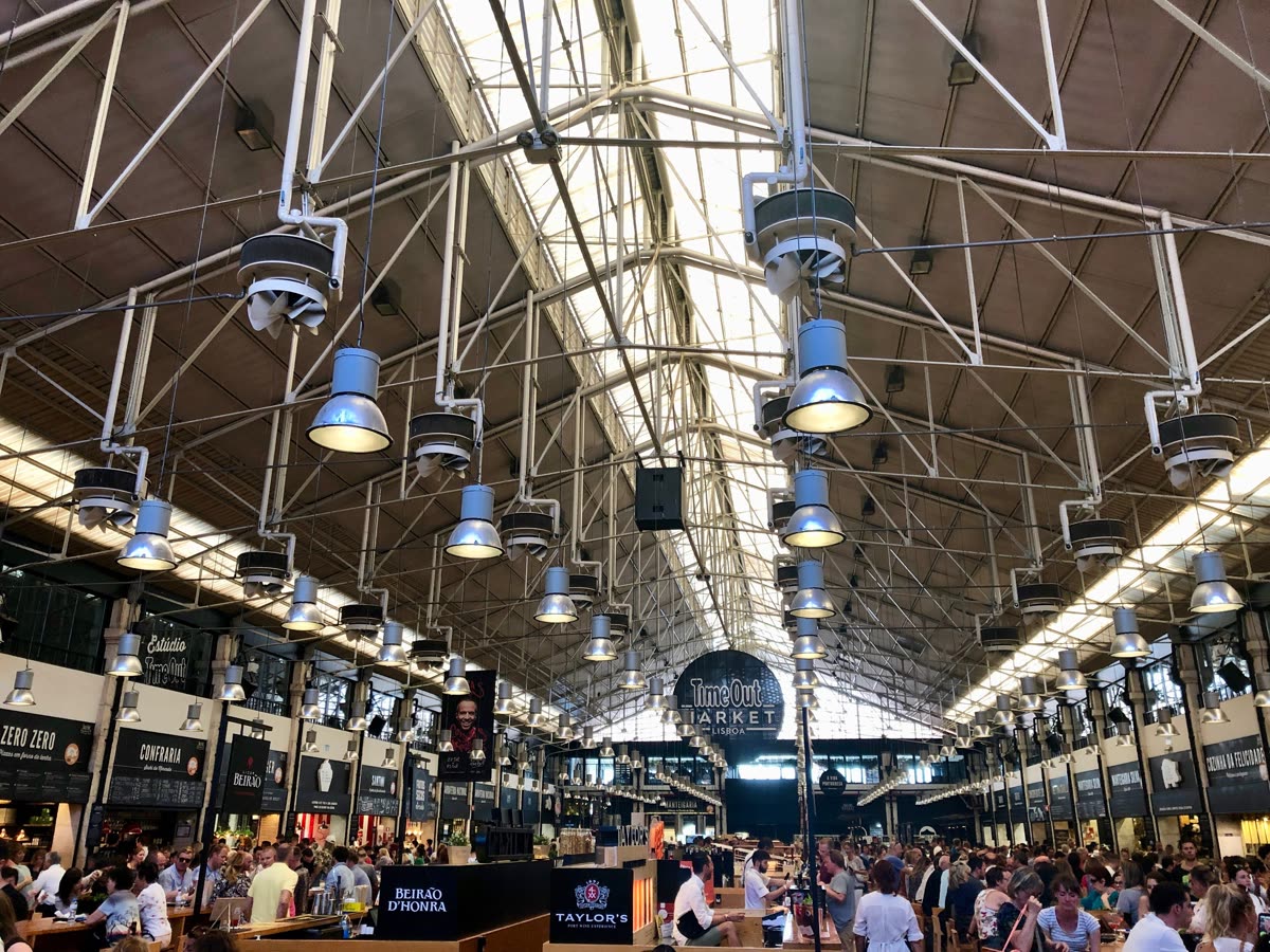 Interior del Time Out Market